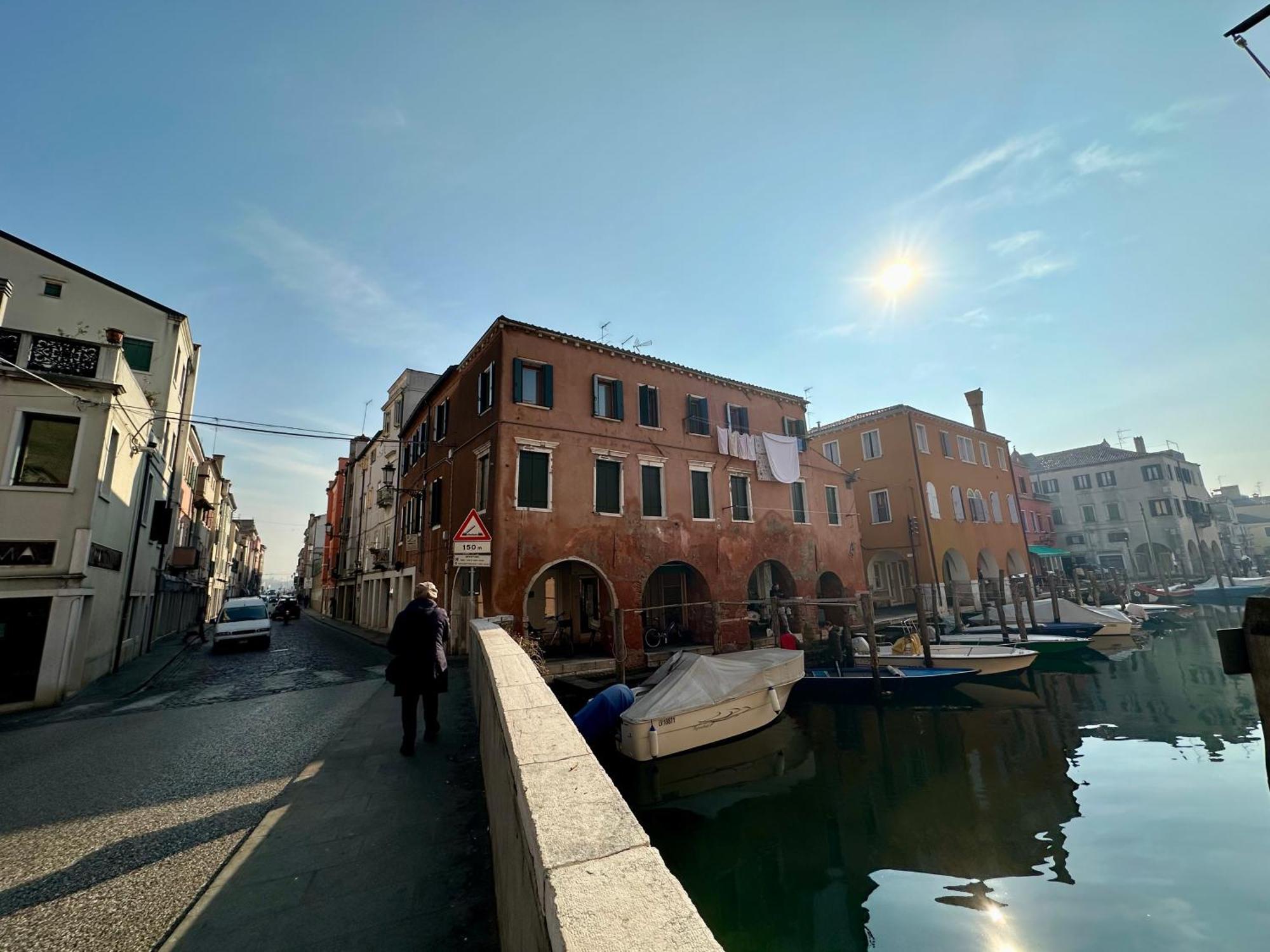 Sora Al Ponte Lägenhet Chioggia Exteriör bild